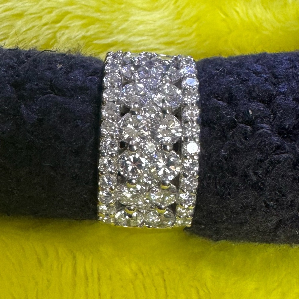 Natural Diamond PT900 19.2 grams, D 3.00 Ct.-Pre owned